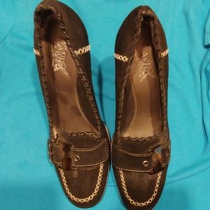 Carlos by Carlos Santana black heels